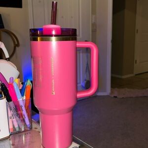 NWT! STANLEY X STARBUCKS 40oz 2024 Pink Glitter